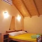 Zeljana Appartement *